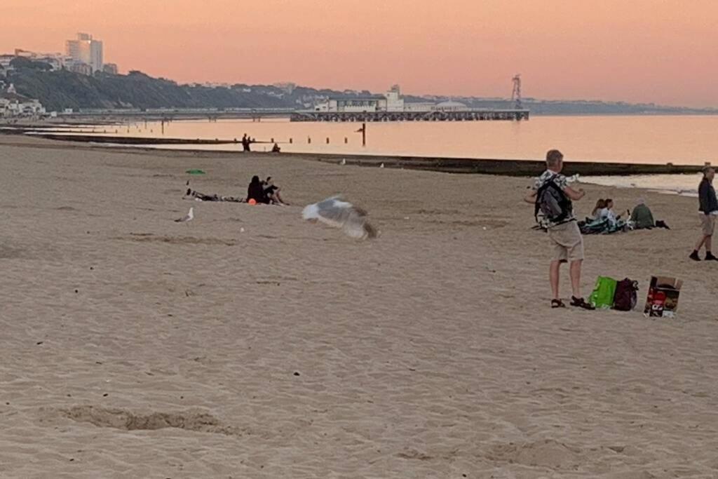 Bournemouth Nr Town Beach Train Coach Shops Lovely Entire Apartment Allows Quiet Good Dogs Exterior foto